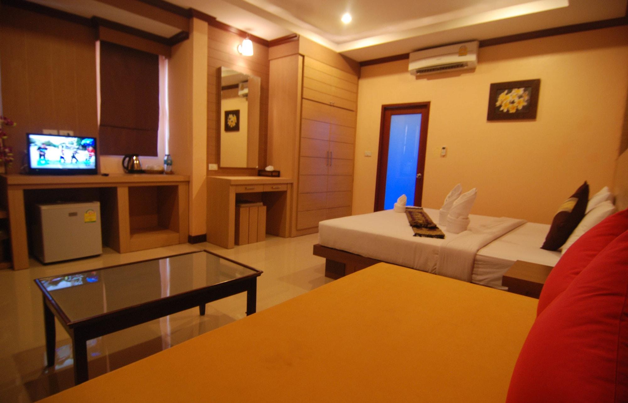 Dream Team Beach Resort Ко-Ланта Экстерьер фото
