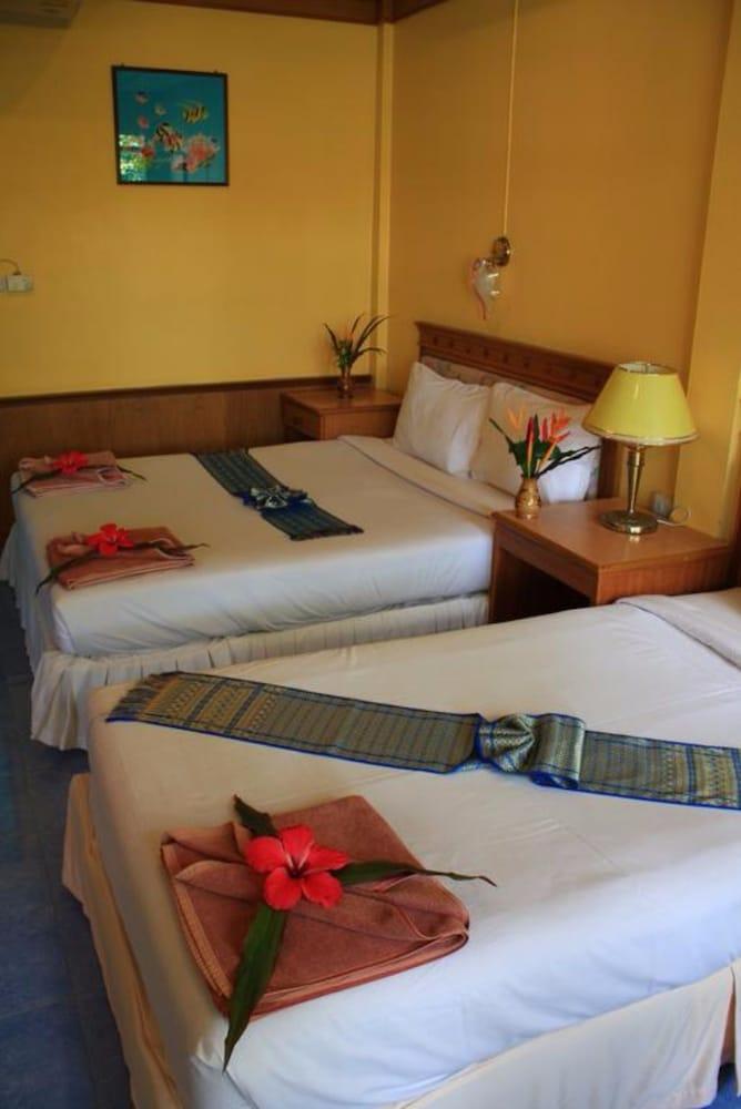Dream Team Beach Resort Ко-Ланта Экстерьер фото