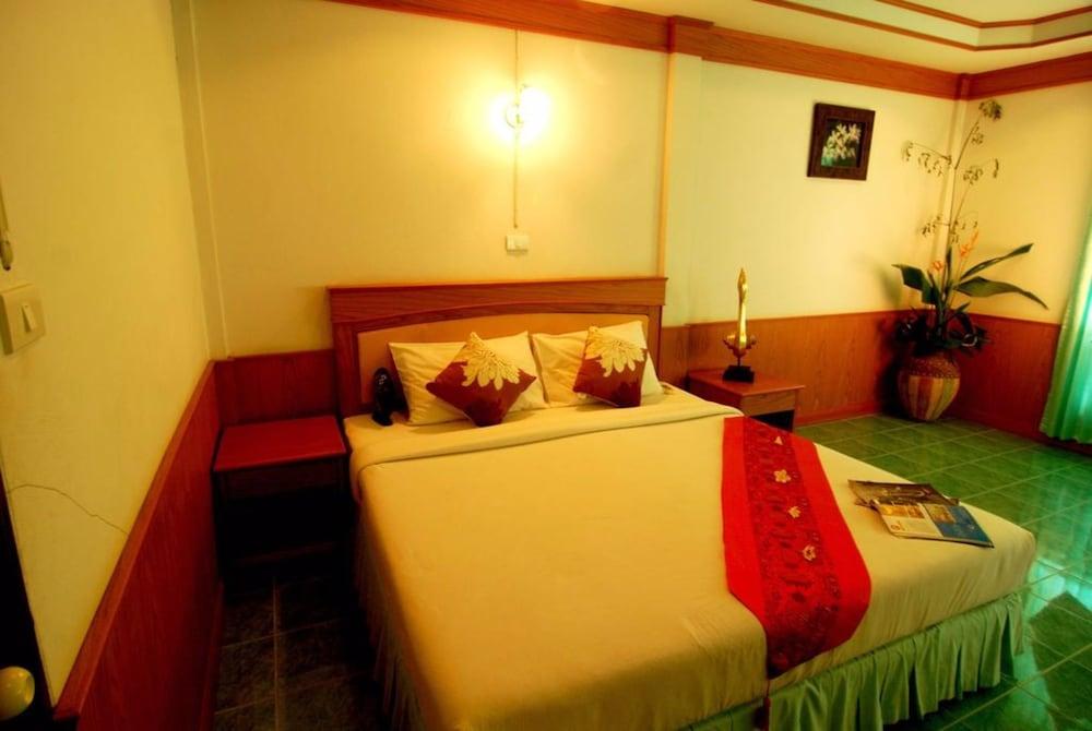 Dream Team Beach Resort Ко-Ланта Экстерьер фото
